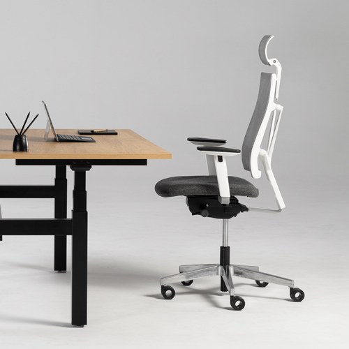 Pamiętaj o ergonomicznym ustawieniu krzesła